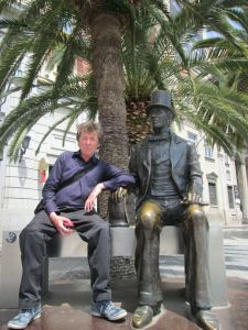 Telling tall tales by the ocean